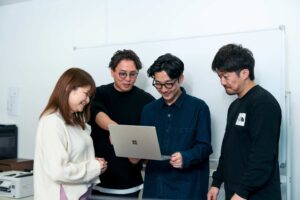 【グラッドワン様】リファラル依存から脱却。カルチャーを言語化し、約1年で527件応募・7名採用・内製化まで完了！