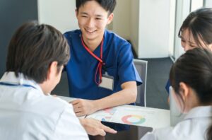 【合同会社 very merry corporation （からふる庭園 海津様】人口3万人の過疎地・岐阜最南端の介護施設が、ターゲットを「半径5キロ」に絞り直して逆転。8ヶ月で80応募・内定15名以上を実現！
