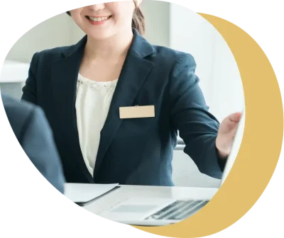 採用や人事の課題に寄り添い企業と対話するコンサルティングのイメージ